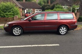 Volvo V70 2.4