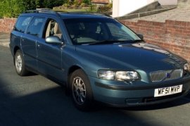 Volvo V70 2.4