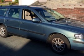 Volvo V70 2.4