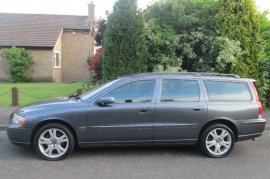 Volvo V70 2.4