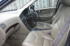 Volvo V70 2.4
