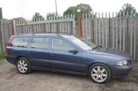 Volvo V70 2.4