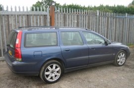 Volvo V70 2.4