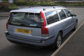 Volvo V70 2.4