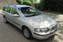 Volvo V70 2.4