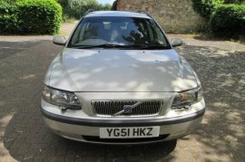 Volvo V70 2.4