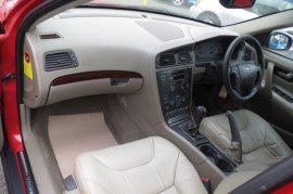 Volvo V70 2.4