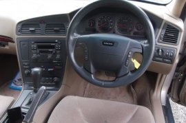 Volvo V70 2.4