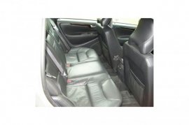 Volvo V70 2.4