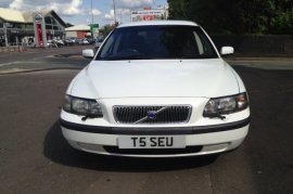 Volvo V70 2.3