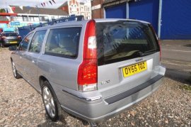 Volvo V70 2.0