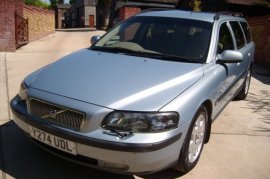 Volvo V70 2.4