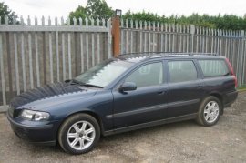 Volvo V70 2.4