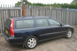 Volvo V70 2.4