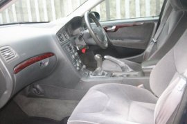 Volvo V70 2.4