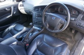 Volvo XC70 2.4
