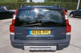 Volvo XC70 2.4