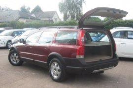 Volvo XC70 2.4