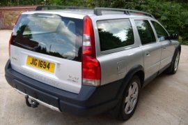 Volvo XC70 2.4
