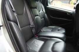 Volvo XC70 2.4