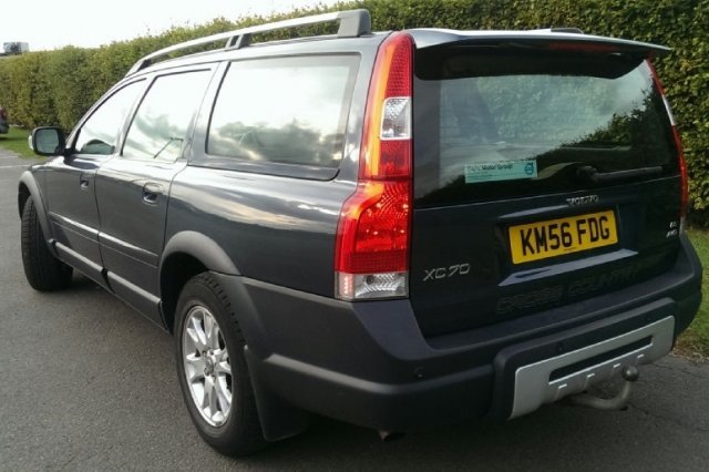Volvo XC70 2.4