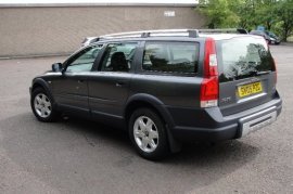 Volvo XC70 2.4