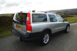 Volvo XC70 2.4