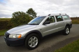 Volvo XC70 2.4