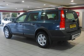 Volvo XC70 2.4