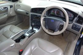 Volvo XC70 2.4