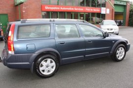 Volvo XC70 2.4