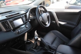 Toyota RAV4 D-4D Invincible