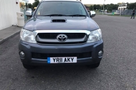 Toyota Hilux 3.0 D-4D Invincible