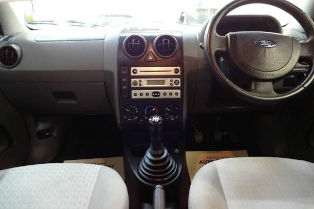 Ford Fusion 1.4