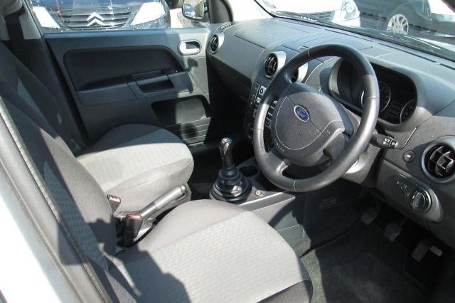 Ford Fusion 1.4