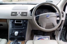Volvo XC90 2.4