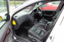 Volvo V70 2.3