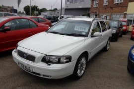 Volvo V70 2.3