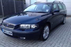 Volvo V70 2.3