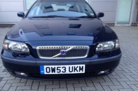 Volvo V70 2.3