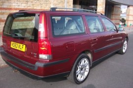 Volvo V70 2.4