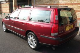 Volvo V70 2.4