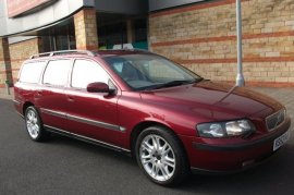Volvo V70 2.4