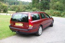 Volvo V70 2.4