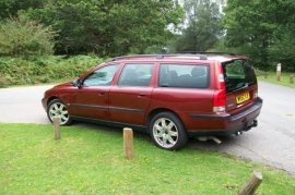 Volvo V70 2.4