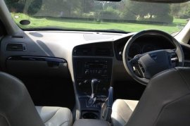 Volvo V70 2.4