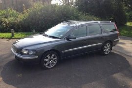 Volvo V70 2.4