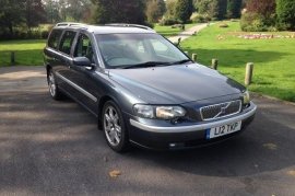 Volvo V70 2.4