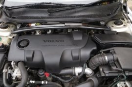 Volvo V70 2.4