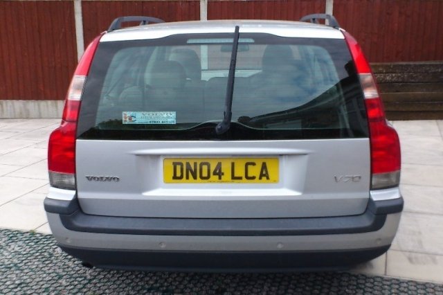 Volvo V70 2.4